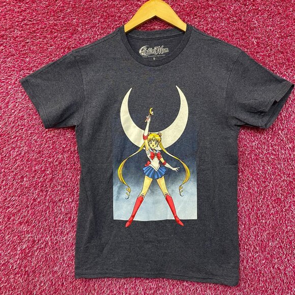 Sailor Moon Crescent Moon Wand Pretty Guardian Anime Tee Small - Picture 1 of 4